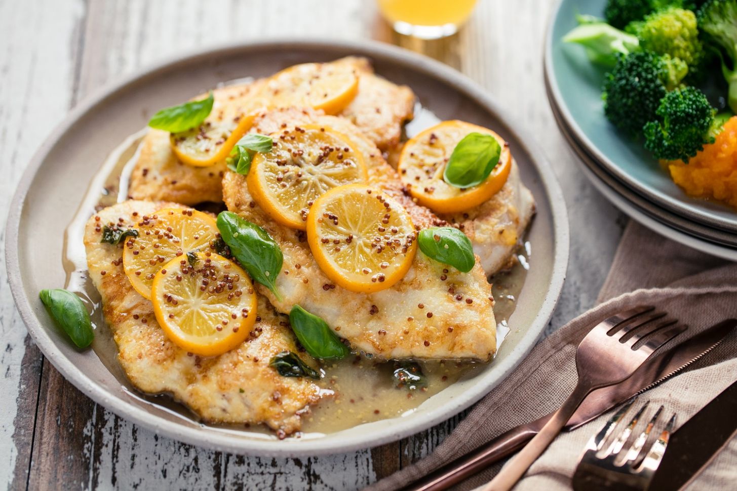 Tuân theo thực đơn ăn ức gà trong 7 ngày giúp bạn đạt được vóc dáng thon gọn nhanh chóng Tuân theo thực đơn ăn ức gà trong 7 ngày giúp bạn đạt được vóc dáng thon gọn nhanh chóng